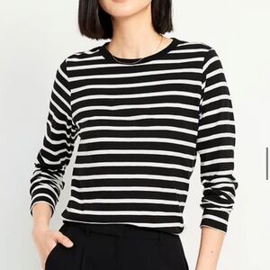 Old Navy Black and White Striped Long Sleeve Tee